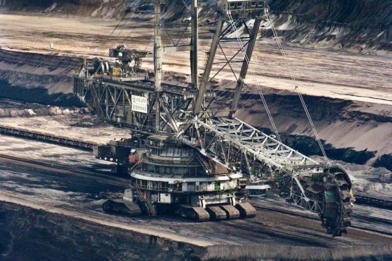 Coal 101: The 4 Coal Types and Their Uses (Updated 2024)