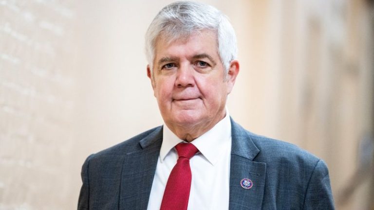 As gray wolves terrorize farms and ranches, GOP lawmakers demand endangered species delisting