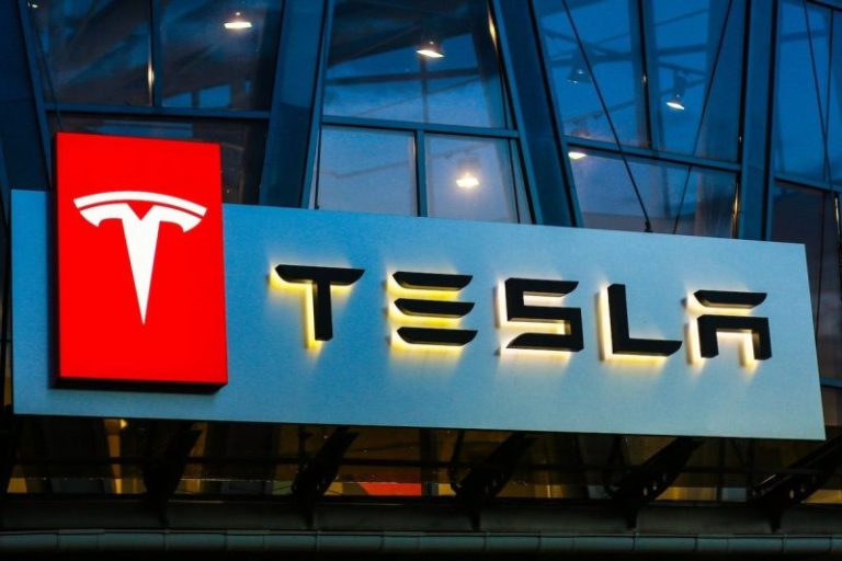 Tesla Doing Damage Control in Europe as Retail Price Cuts Hurt Leasing Companies